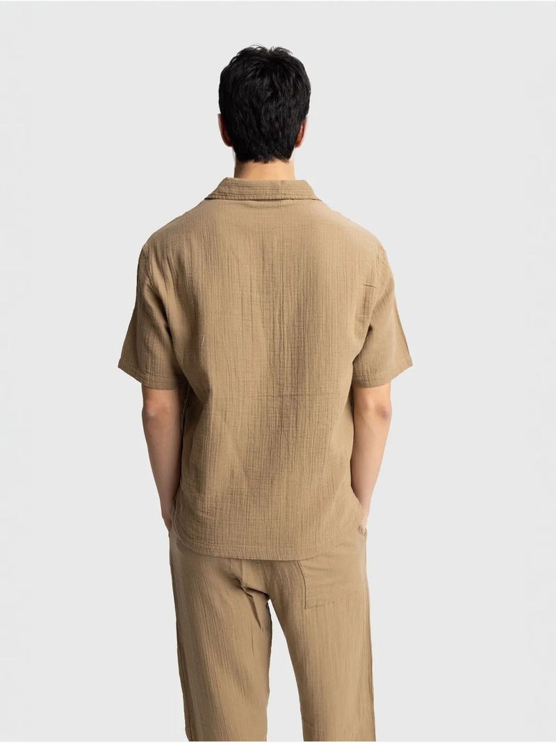 Camisa de homem em algodão de manga curta de corte descontraído giesto Camelo - Kiabi