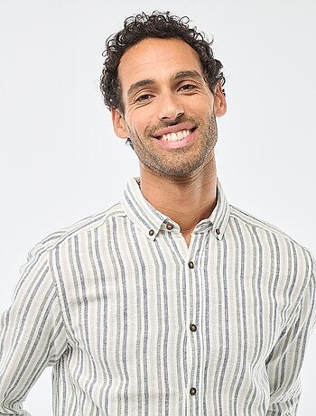 Camisa de linho e algodão às riscas