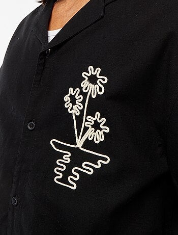 Camisa de linho misturado de manga curta com bordados