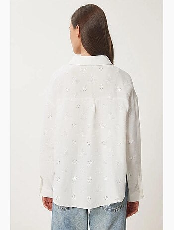 Camisa de manga comprida bordada texturada com fecho de botões. Istanbul
