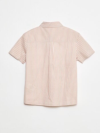 Camisa de manga curta às riscas