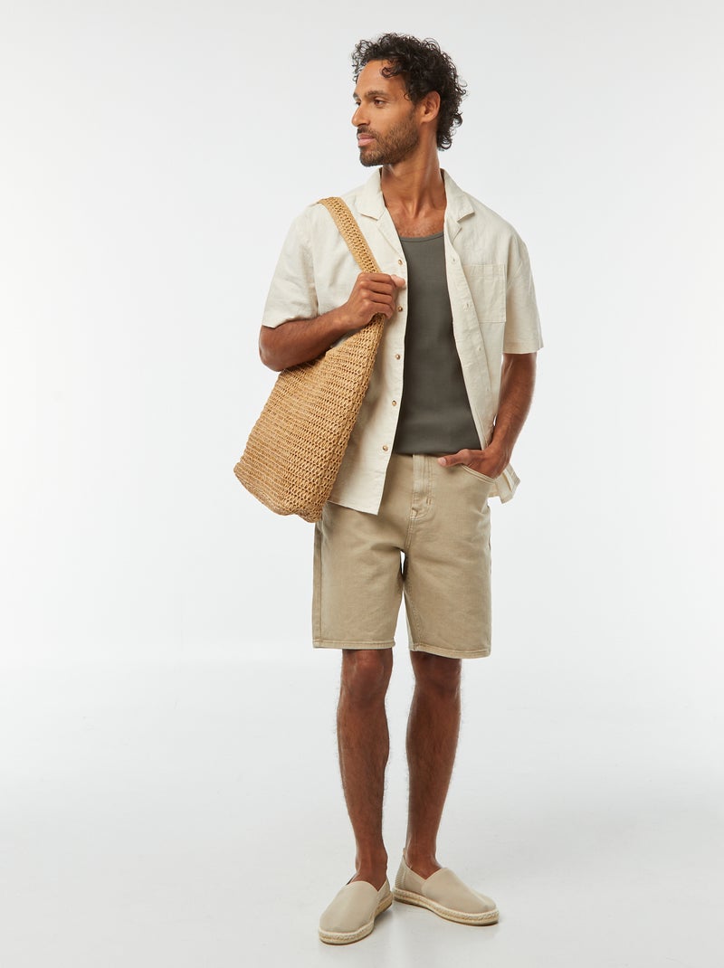 Camisa
 de manga curta com
 bolso frontal bege - Kiabi