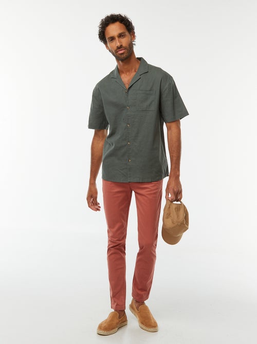 Camisa
 de manga curta com
 bolso frontal - Kiabi