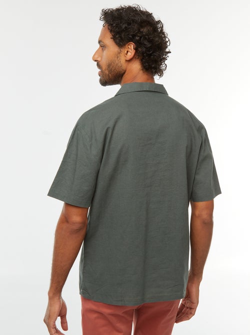 Camisa
 de manga curta com
 bolso frontal - Kiabi