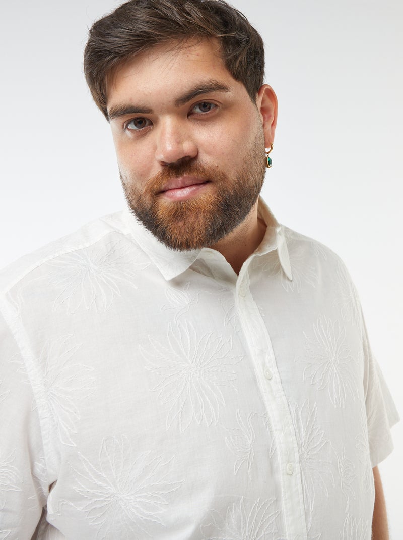 Camisa de manga curta com bordado floral all-over Branco - Kiabi