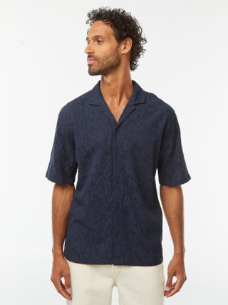Camisa de manga curta com bordados