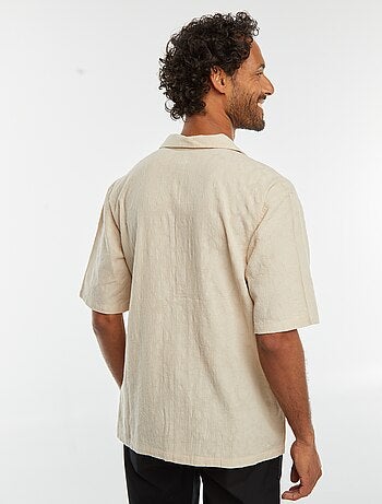 Camisa de manga curta com bordados