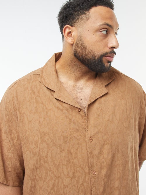 Camisa de manga curta com bordados - Kiabi