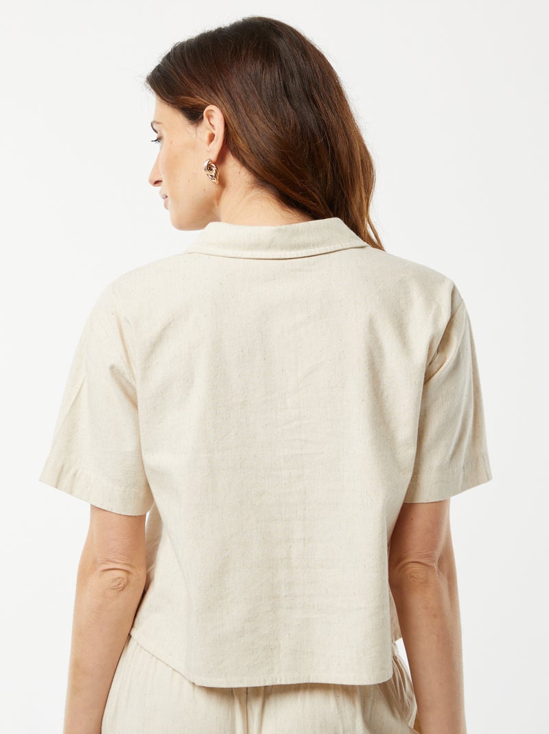 Camisa de manga curta com bordados BEGE - Kiabi