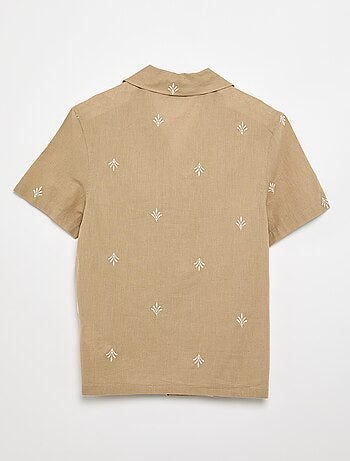 Camisa de manga curta com bordados