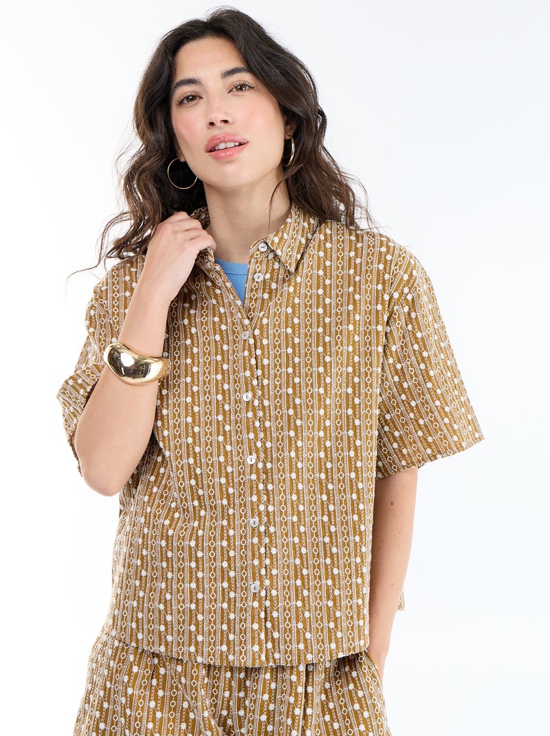 Camisa de manga curta com bordados Castanho - Kiabi
