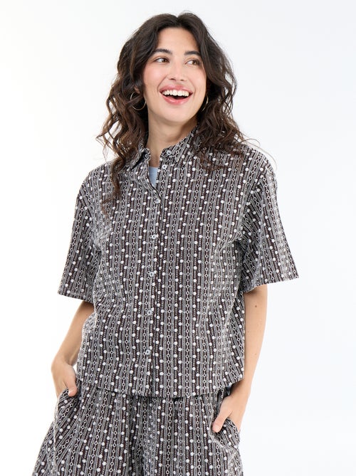 Camisa de manga curta com bordados - Kiabi