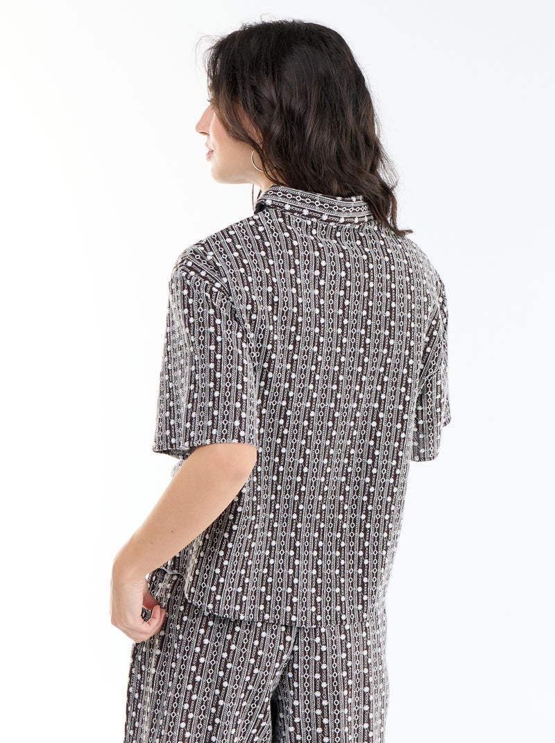 Camisa de manga curta com bordados Castanho - Kiabi