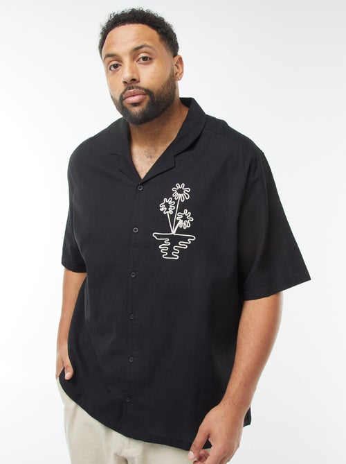 Camisa de manga curta com bordados de fantasia à frente - Kiabi