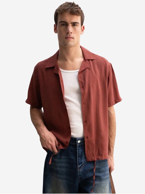 Camisa de manga curta com gola aberta para homem giesto - Kiabi Camisa de manga curta com gola aberta para homem giesto - Kiabi