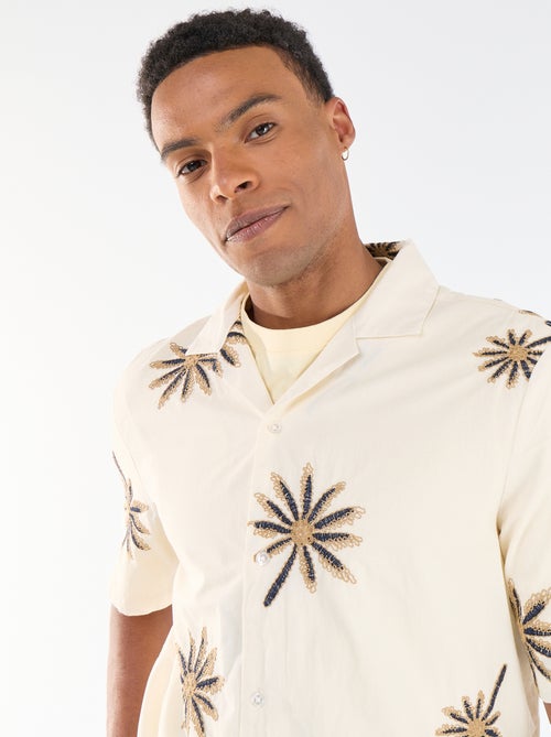 Camisa de manga curta com padrão bordado - Kiabi