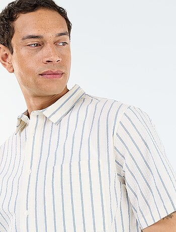 Camisa de manga curta com riscas
