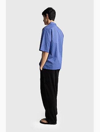 Camisa de manga curta com riscas finas giesto