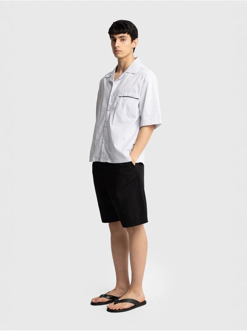 Camisa de manga curta com riscas finas giesto Branco - Kiabi