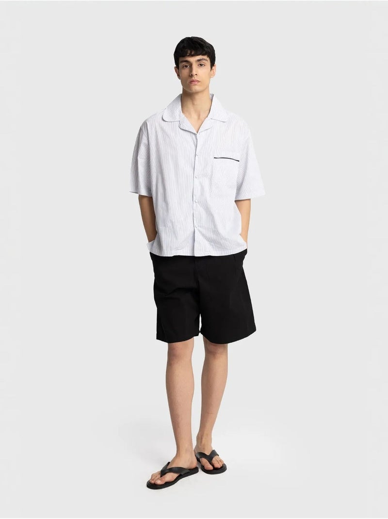 Camisa de manga curta com riscas finas giesto Branco - Kiabi