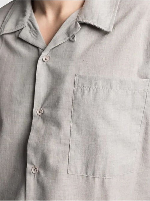 Camisa de manga curta de corte descontraído para homem giesto - Kiabi Camisa de manga curta de corte descontraído para homem giesto - Kiabi