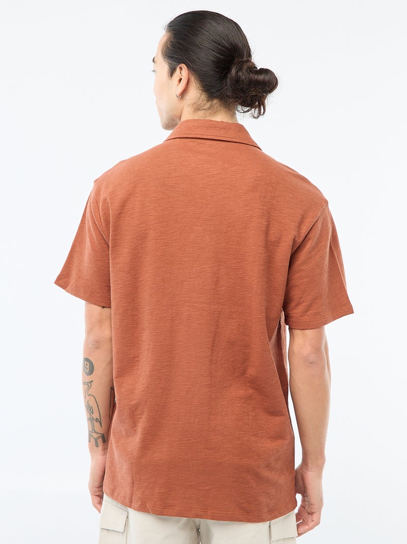 Camisa de manga curta em malha Castanho - Kiabi
