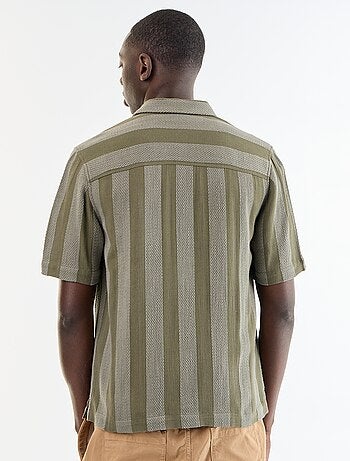 Camisa de manga curta em malha de croché