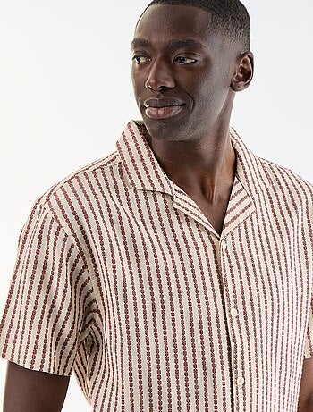 Camisa de manga curta em malha fantasia