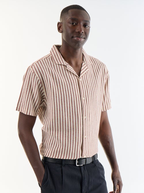 Camisa de manga curta em malha fantasia - Kiabi Camisa de manga curta em malha fantasia - Kiabi