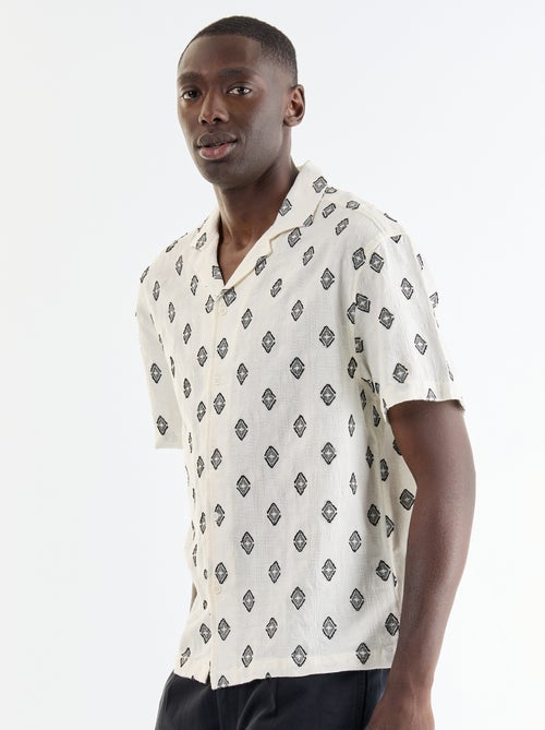 Camisa de manga curta em malha fantasia com bordados - Kiabi