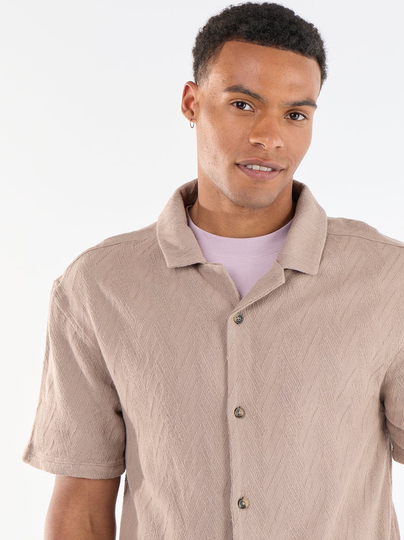 Camisa de manga curta em malha jacquard Bege - Kiabi