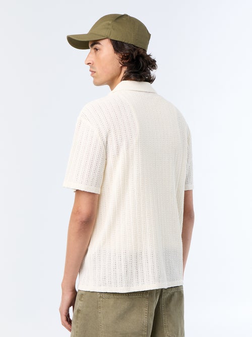 Camisa de manga curta em malha perfurada - Kiabi