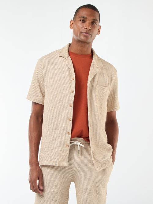 Camisa
 de manga curta em material tipo crepe - Kiabi