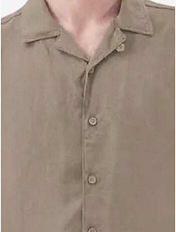 Camisa de manga curta em mistura de linho com fecho de botões giesto