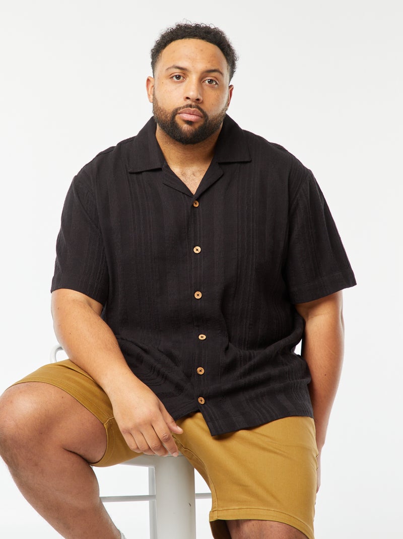 Camisa de manga curta em tecido de fantasia Preto - Kiabi