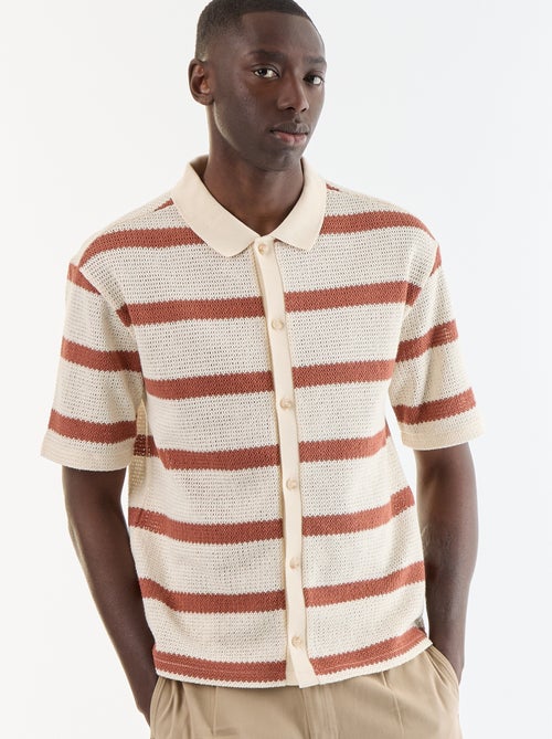 Camisa de manga curta em tecido perfurado - Kiabi Camisa de manga curta em tecido perfurado - Kiabi