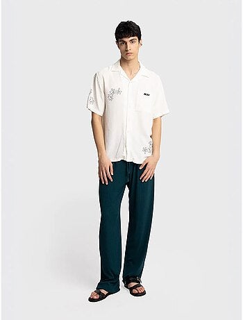 Camisa de mangas curtas bordada em popelina de algodão giesto