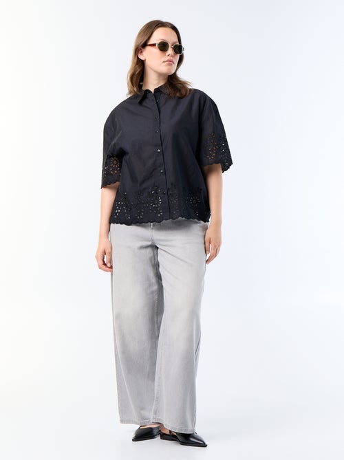 Camisa de mangas curtas com bordado vazado - Kiabi Camisa de mangas curtas com bordado vazado - Kiabi