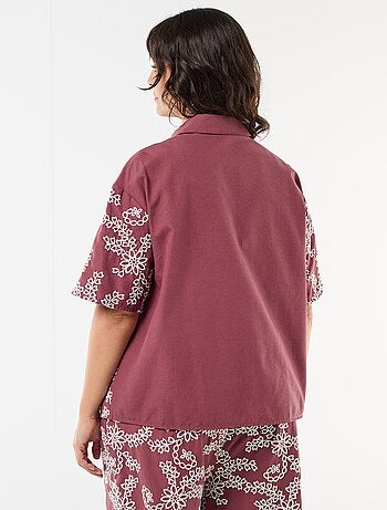 Camisa de mangas curtas com bordados