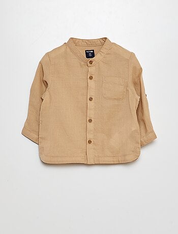 Camisa de material leve com gola mao