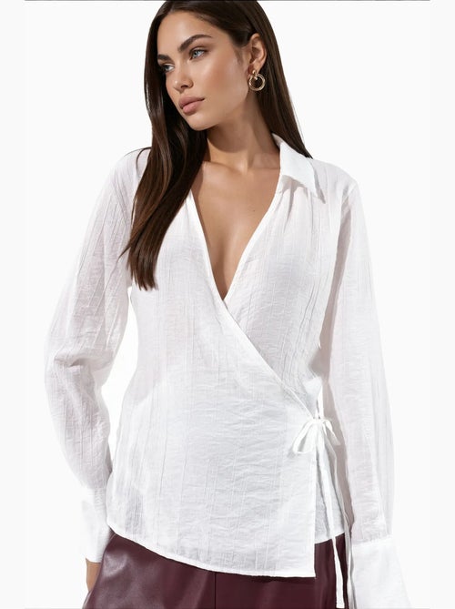 Camisa de poliéster feminina busem - Kiabi Camisa de poliéster feminina busem - Kiabi