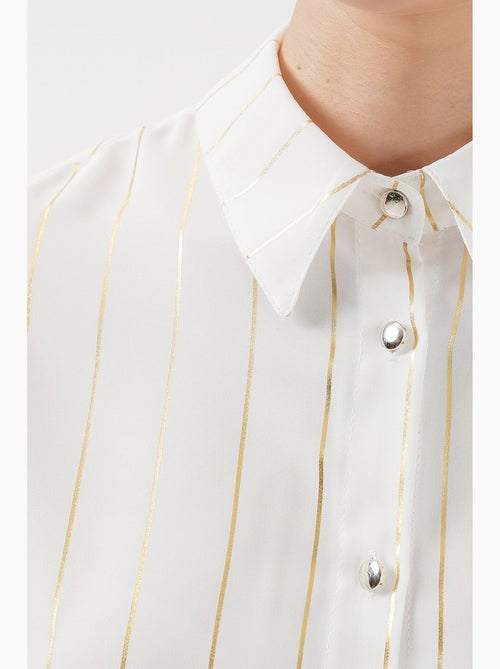 Camisa de popelina às riscas de corte largo com fecho de botões bdart - Kiabi Camisa de popelina às riscas de corte largo com fecho de botões bdart - Kiabi