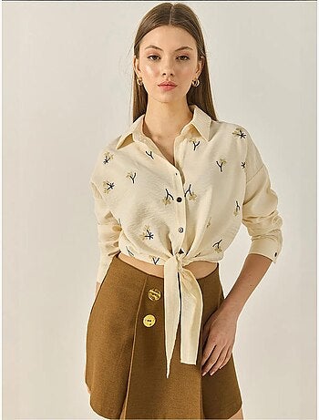 Camisa de popelina bordada com fecho de botões lucci