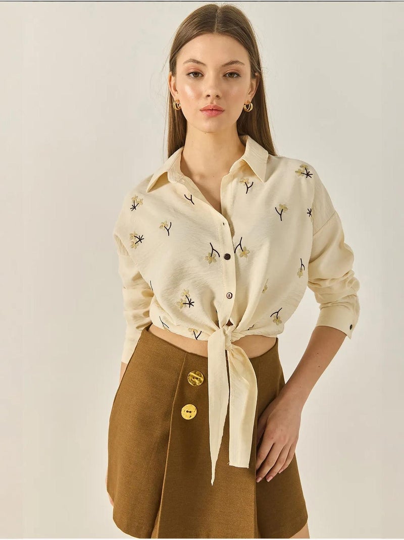 Camisa de popelina bordada com fecho de botões lucci Creme - Kiabi