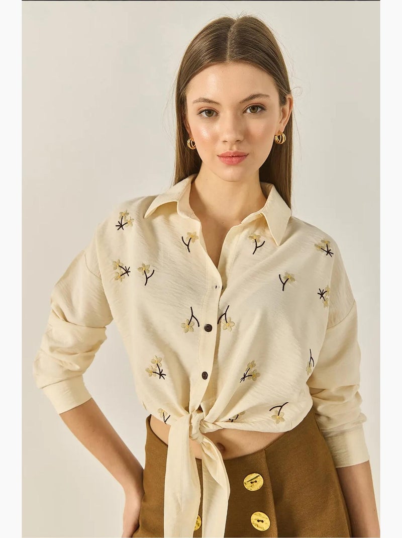 Camisa de popelina bordada com fecho de botões lucci Creme - Kiabi