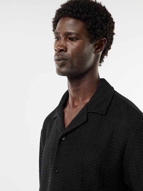 Camisa em malha perfurada de manga curta - Kiabi