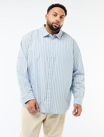 Camisa em popelina às riscas