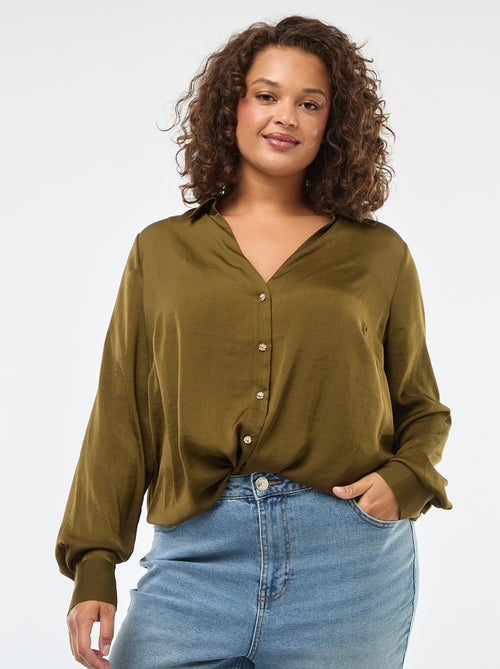 Camisa estilo sahariana acetinada com botões dourados - Kiabi