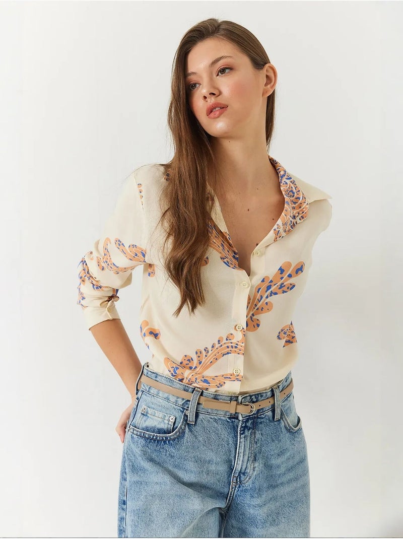 Camisa feminina acinturada lucci Creme - Kiabi
