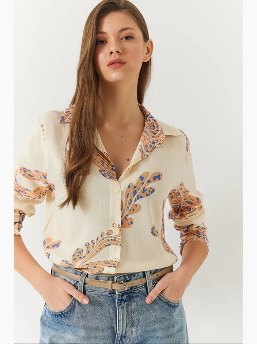 Camisa feminina acinturada lucci - Kiabi Camisa feminina acinturada lucci - Kiabi